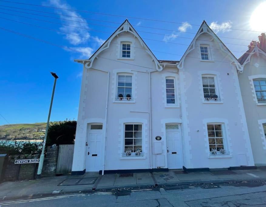 Salcombe - 2 Bedroom Flat, Fantastic Harbour Views Exterior photo