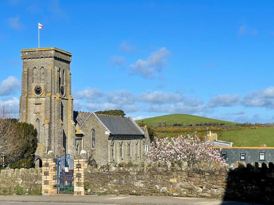 Salcombe - 2 Bedroom Flat, Fantastic Harbour Views Exterior photo